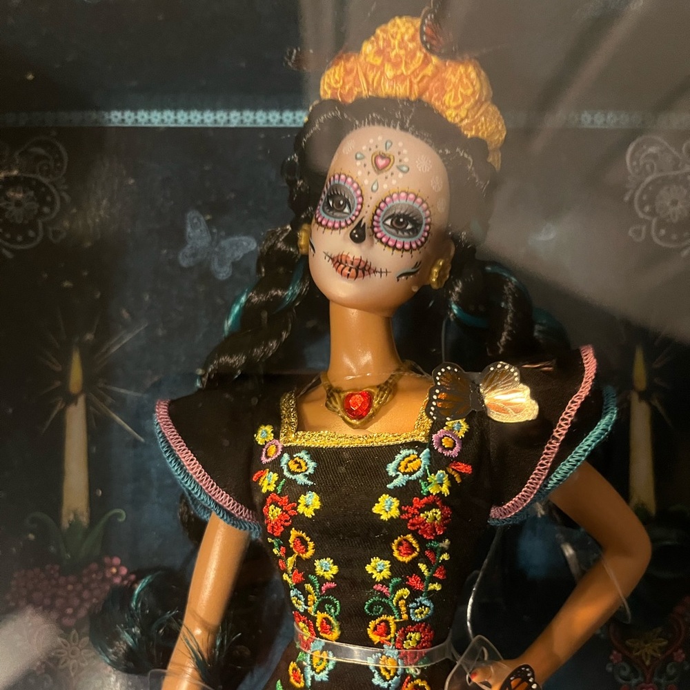 Barbie Authentic 2019 Barbie Dia De Los Muertos Doll